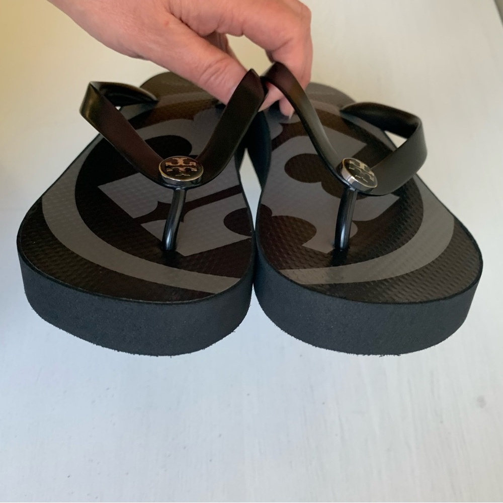 Tory Burch Emory Women's Black Platform Flip Flop Sandals Size 8 - Picture 6 of 9